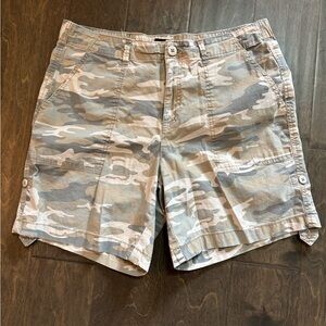 Sanctuary Women's Tan Camouflage Shorts